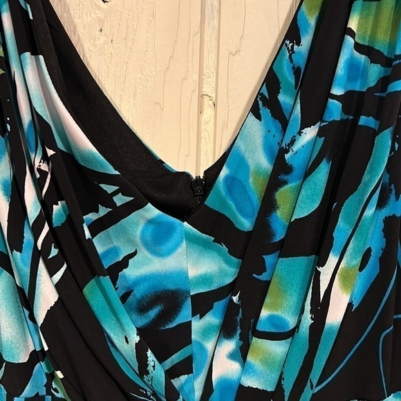 Bisou BISOU SLEEVELESS DRESS WITH ZIPPER BACK SIZE 18W - Picture 3 of 7